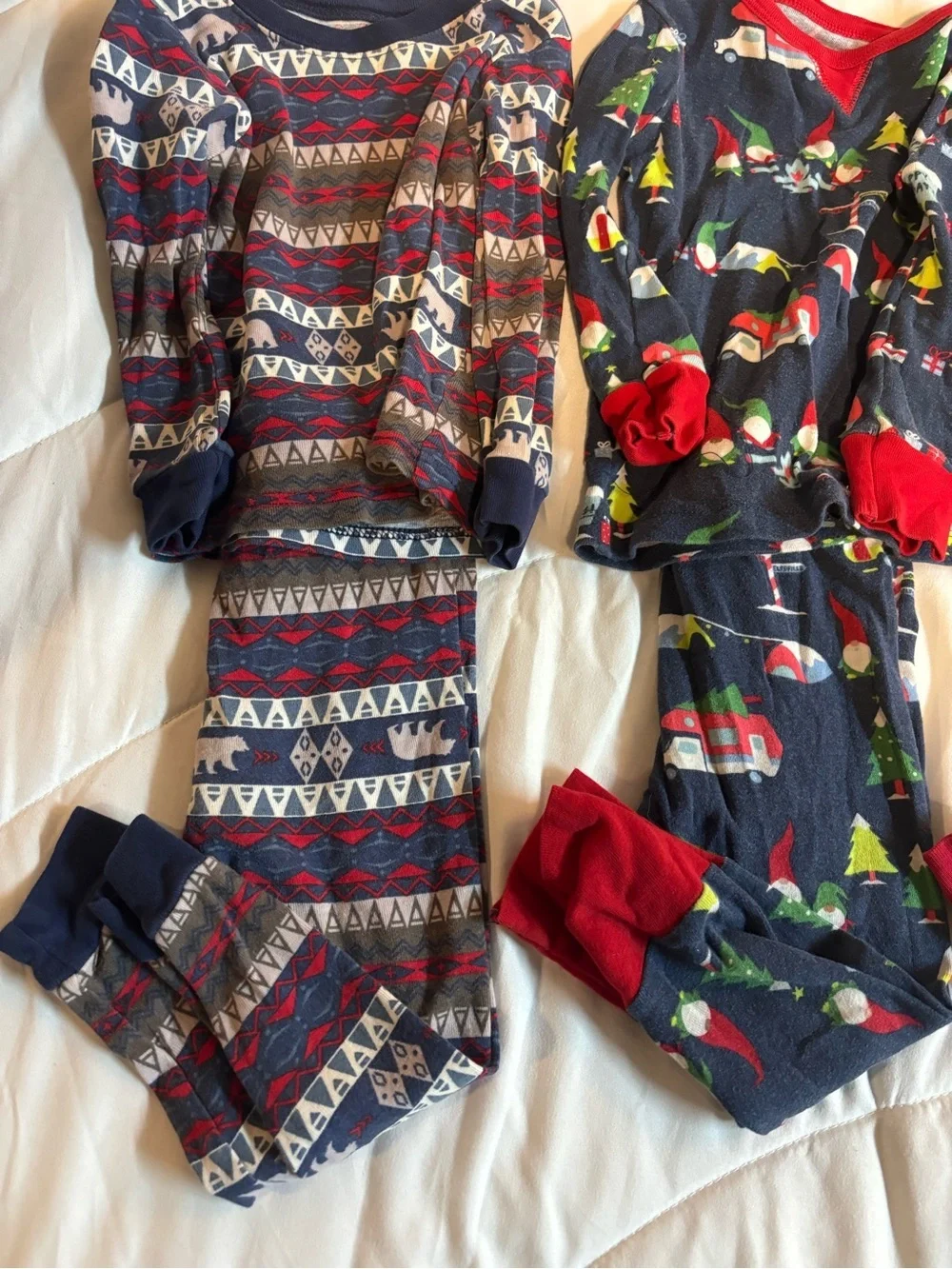 Kids Holiday Navy & Red Pajama Set - Festive Sleepwear baby shark set of 3. 2T